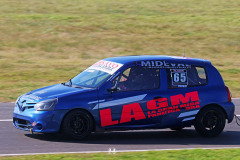 7M4A1590
