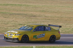 7M4A1686