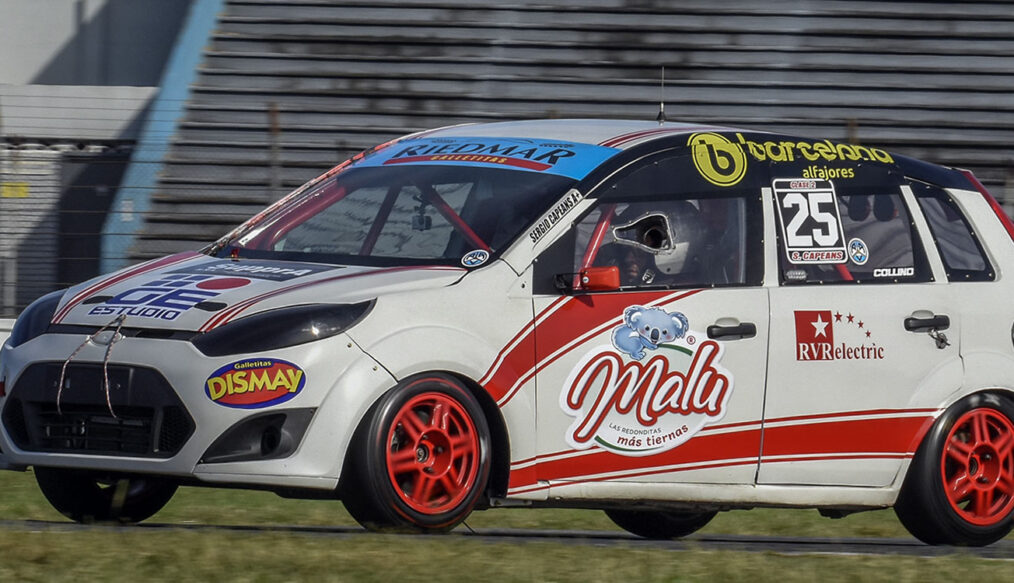 CAPEANS CON UN AUTO HECHO A NUEVO