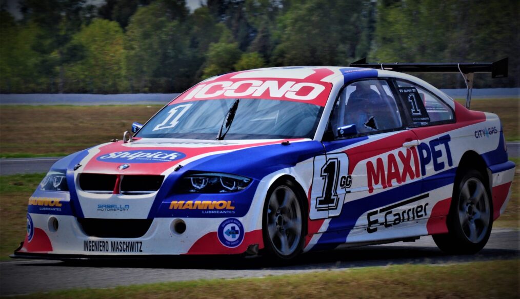 LA EXCELENTE PRESENTACION DEL AUTO DE GIROTTI