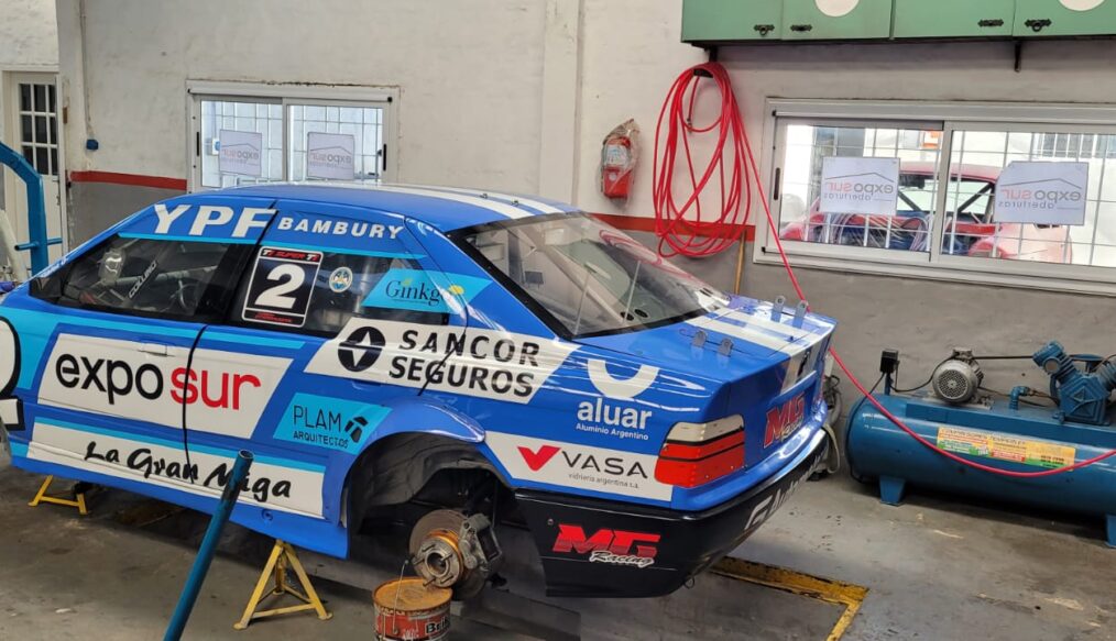 INTENSA LABOR EN EL MG RACING