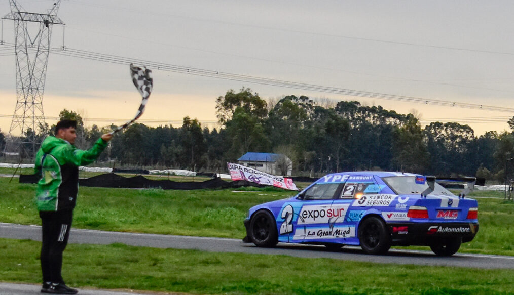 MG RACING CON UN AUTO HECHO A NUEVO