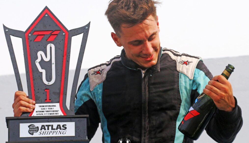 VAZQUEZ, PRESENTE EN LA PLATA