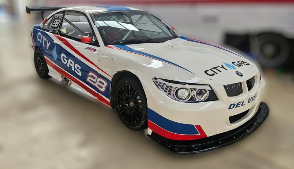 DEBUTS 2024: JAVIER AZAR