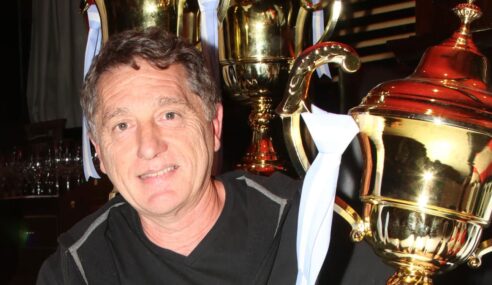 EL REGRESO DE ALEJANDRO VARDACAS