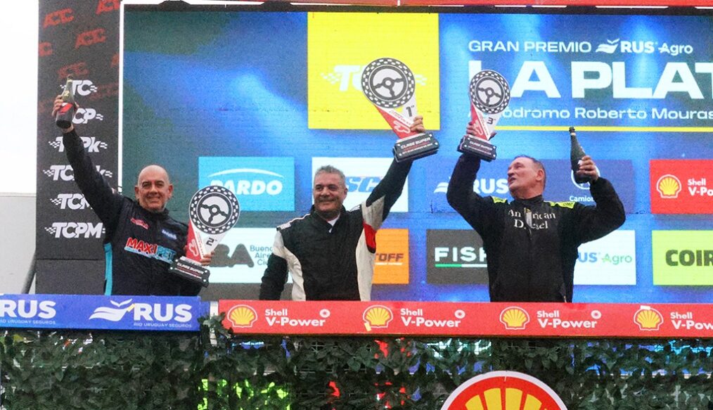 JAVIER AZAR NO TUVO CONTRA BAJO LA LLUVIA