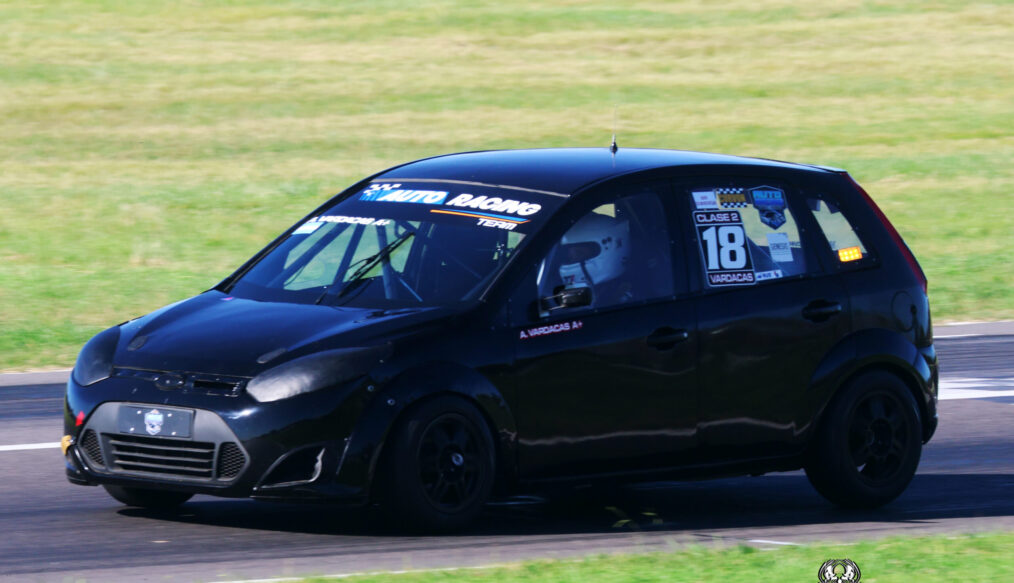 VARDACAS ES TOP 3 EN EL CERTAMEN