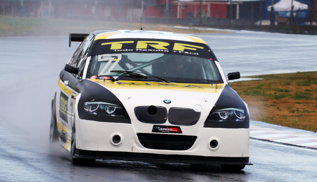 EL SPEED RACING TEAM QUIERE PONER SUS CUATRO AUTOS EN PISTA