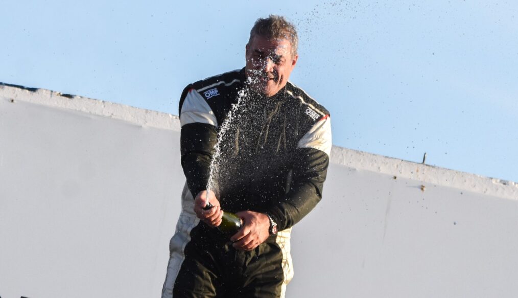 AZAR SE QUEDÓ CON TODO