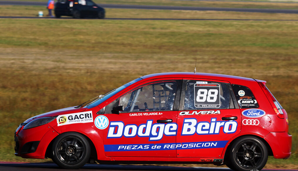 VELARDE CONTINUA APRENDIENDO