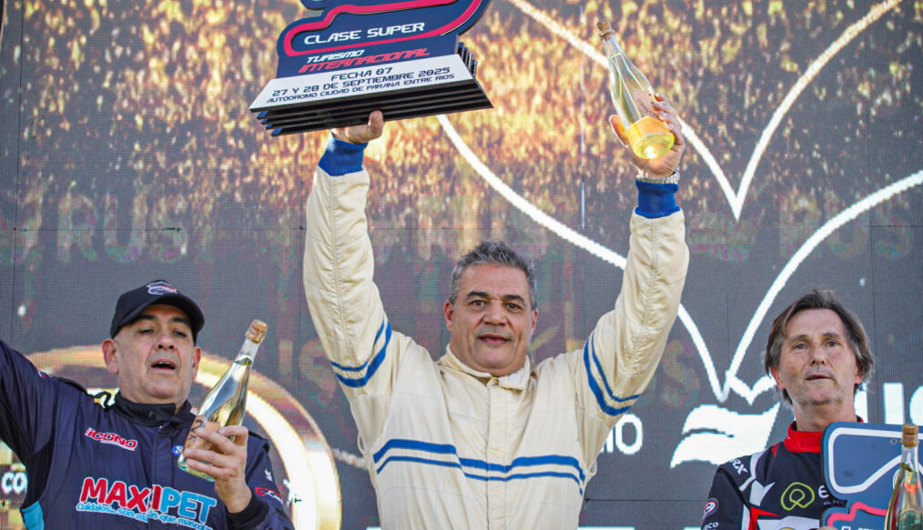 AZAR SORPRENDIÓ Y GANÓ DE MANERA CONTUNDENTE