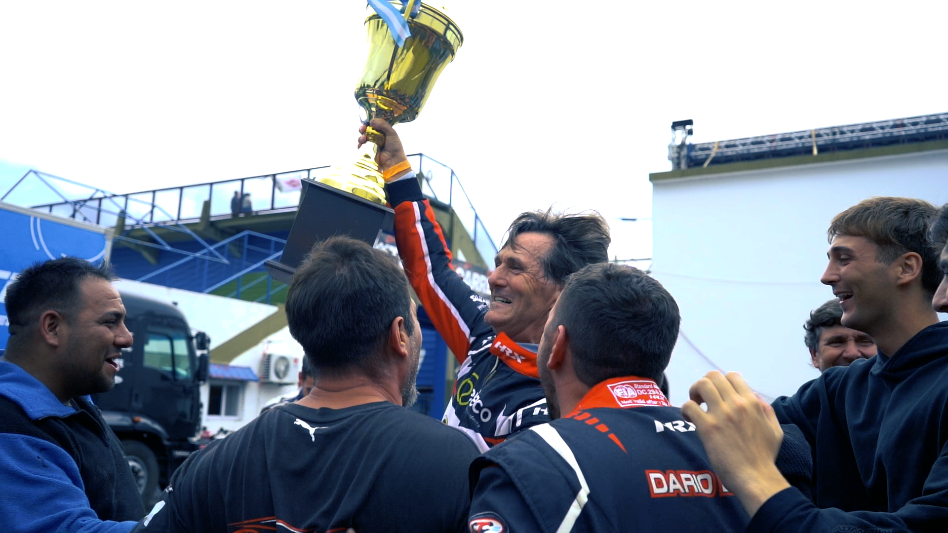 DOSE A LA VICTORIA Y AL CAMPEONATO