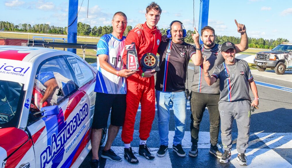 POLE Y DEBUT PARA STIER