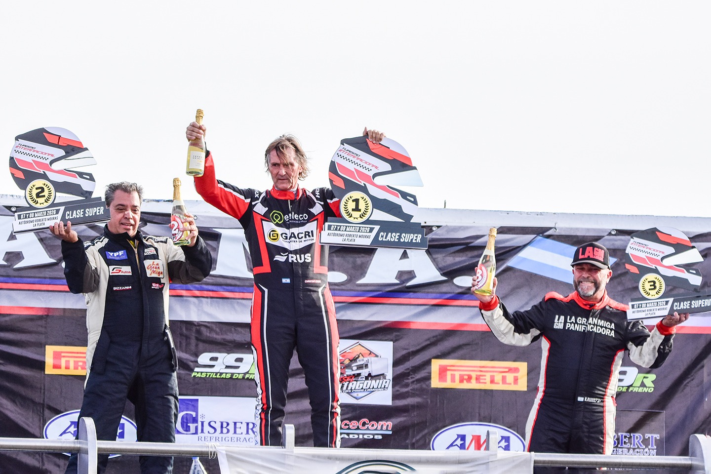 ESTEBAN ECHEVERRIA COPO EL PODIO DE LA PRIMERA