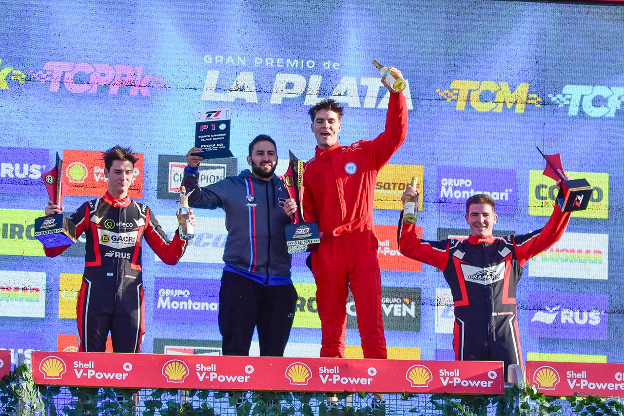 DEBUT TRIUNFAL DE STIER