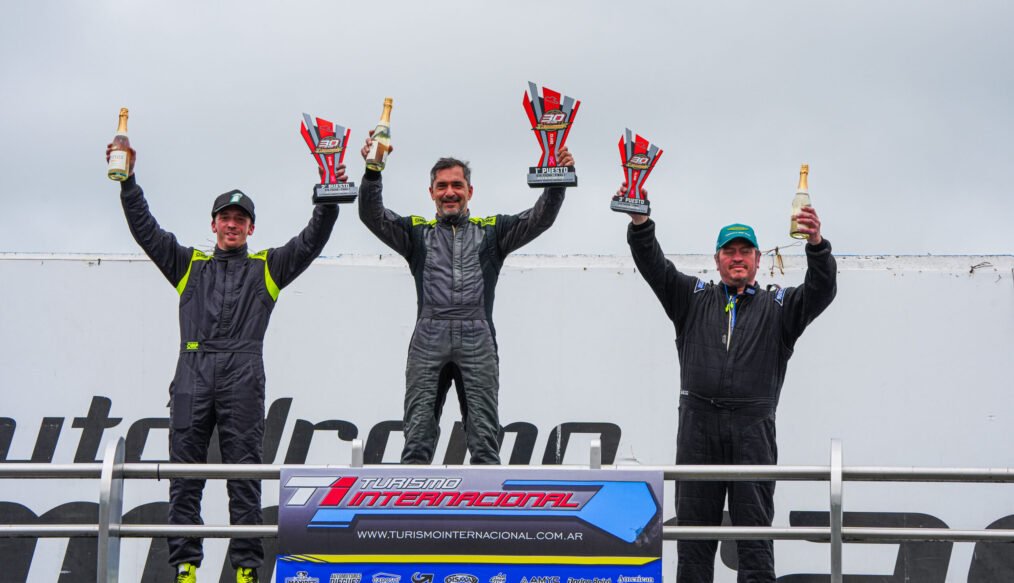 1-2-3 PARA EL EQUIPO CHOURY RACING GROUP 